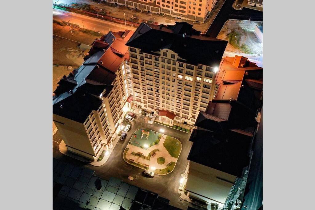 Элитные апартаменты возле Анжи-Арены Каспійськ Екстер'єр фото