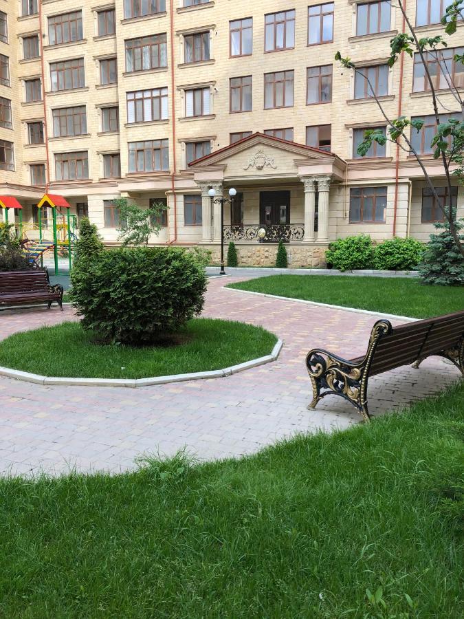 Элитные апартаменты возле Анжи-Арены Каспійськ Екстер'єр фото